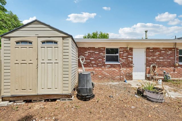 1607 LARK LANE, Brandon, FL 33510