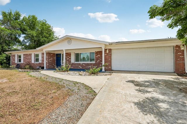 1607 LARK LANE, Brandon, FL 33510