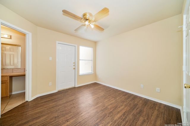 1017 SCHERTZ PKWY, Schertz, TX 78154