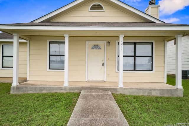 1017 SCHERTZ PKWY, Schertz, TX 78154