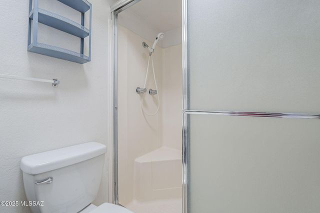 261 W Placita De Los Anillos, Green Valley, AZ 85614