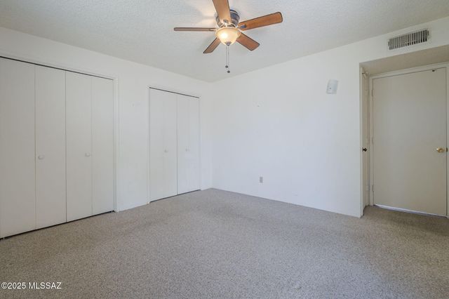 261 W Placita De Los Anillos, Green Valley, AZ 85614