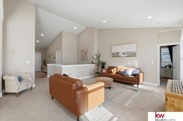 2109 Hedgeapple Road, Plattsmouth, NE 68048