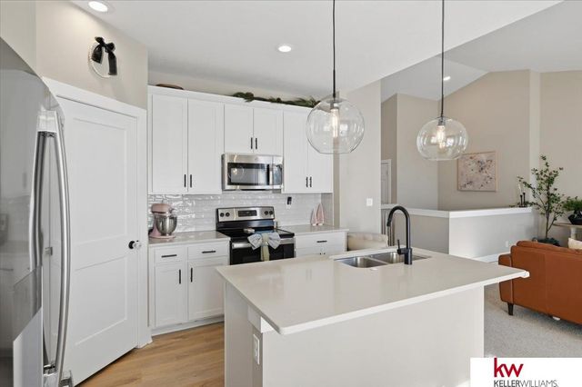 2109 Hedgeapple Road, Plattsmouth, NE 68048