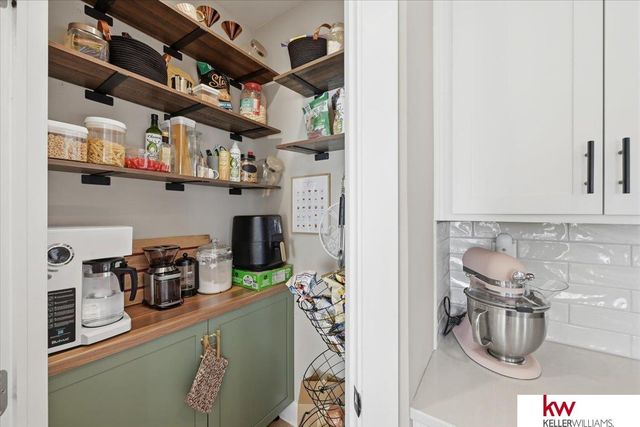 2109 Hedgeapple Road, Plattsmouth, NE 68048