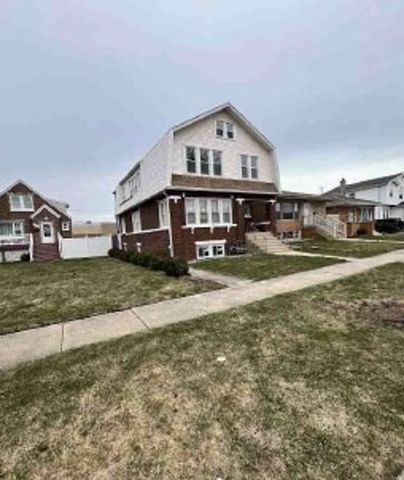 2626 W 96th Place, Evergreen Park, IL 60805