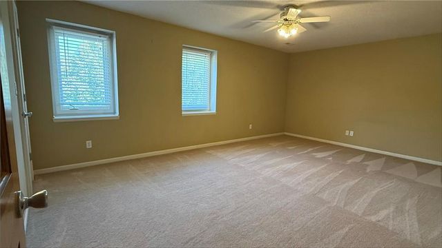 1515 Sugarland Parkway, Pleasant Hill, MO 64080