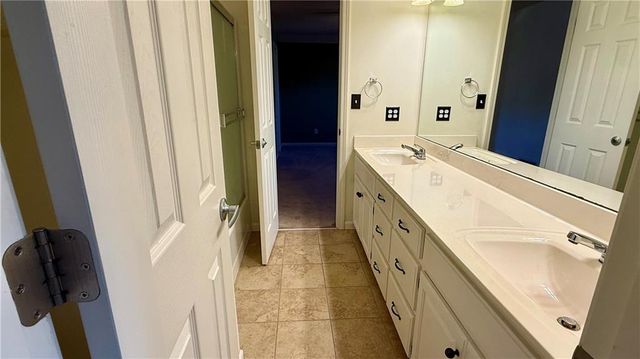 1515 Sugarland Parkway, Pleasant Hill, MO 64080