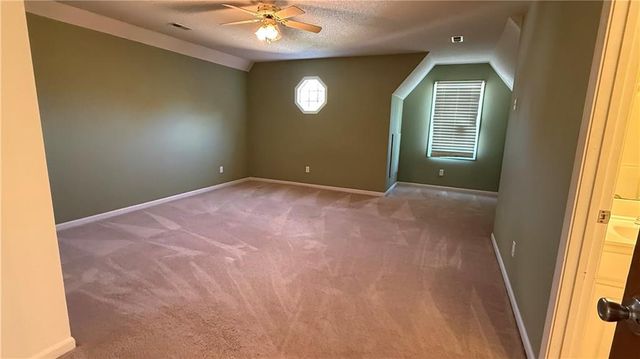 1515 Sugarland Parkway, Pleasant Hill, MO 64080