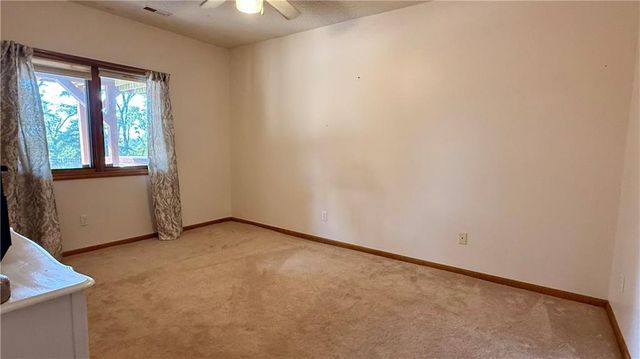 1515 Sugarland Parkway, Pleasant Hill, MO 64080