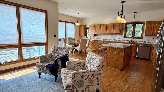 1515 Sugarland Parkway, Pleasant Hill, MO 64080
