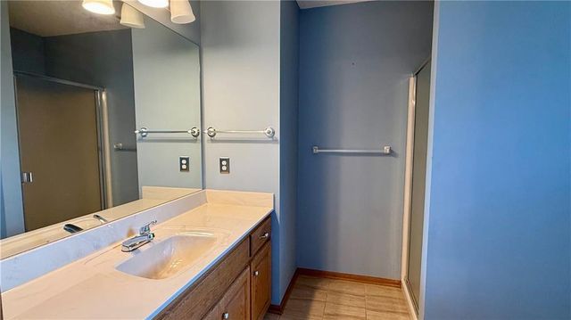 1515 Sugarland Parkway, Pleasant Hill, MO 64080