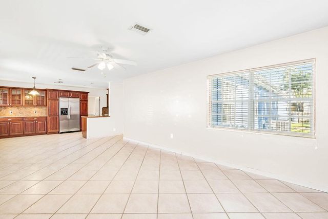 1716 NE 17th Avenue, Fort Lauderdale, FL 33305