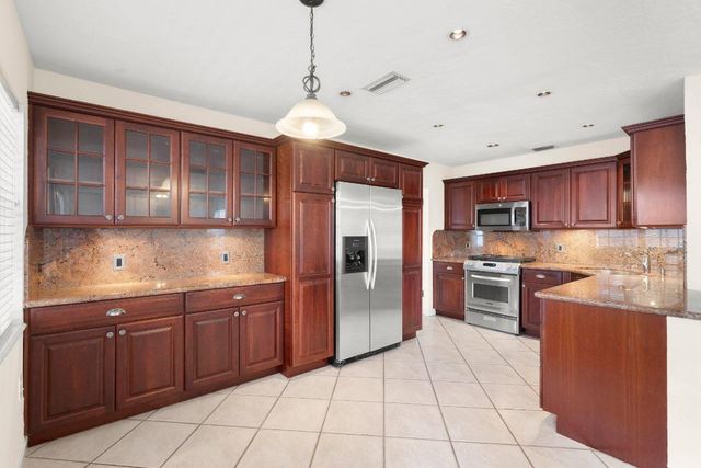 1716 NE 17th Avenue, Fort Lauderdale, FL 33305