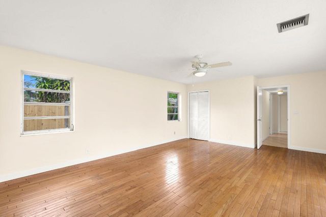 1716 NE 17th Avenue, Fort Lauderdale, FL 33305