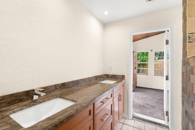 1716 NE 17th Avenue, Fort Lauderdale, FL 33305