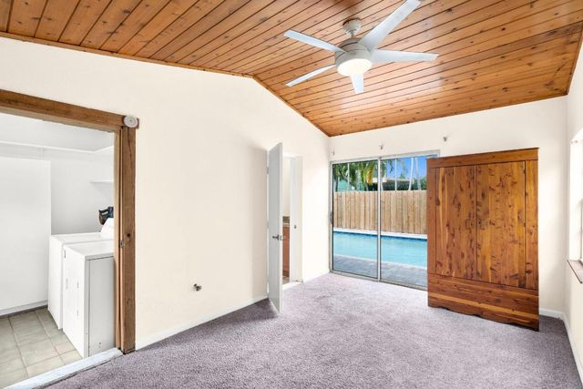 1716 NE 17th Avenue, Fort Lauderdale, FL 33305