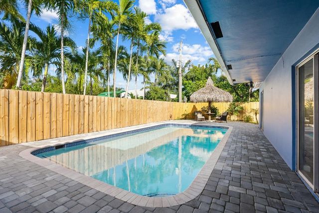 1716 NE 17th Avenue, Fort Lauderdale, FL 33305