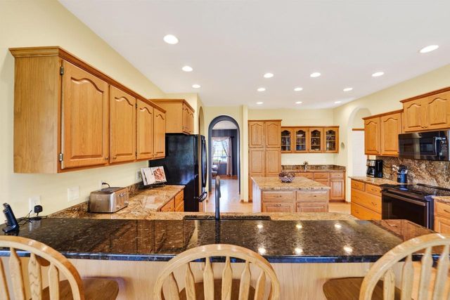 210 Monte Cristo Circle, Verona, WI 53593