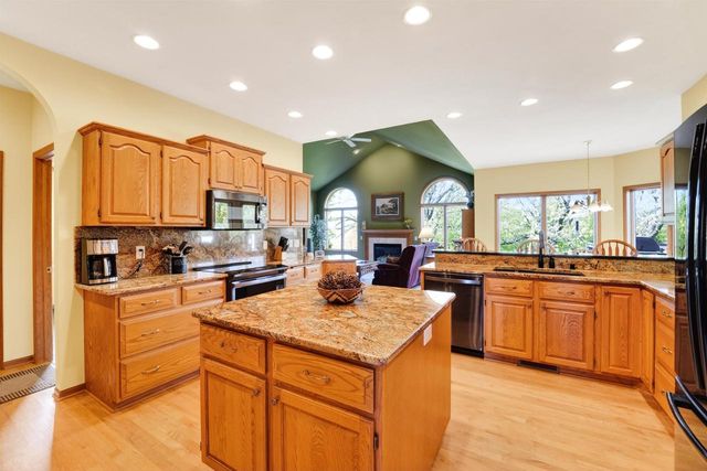 210 Monte Cristo Circle, Verona, WI 53593