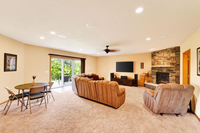 210 Monte Cristo Circle, Verona, WI 53593
