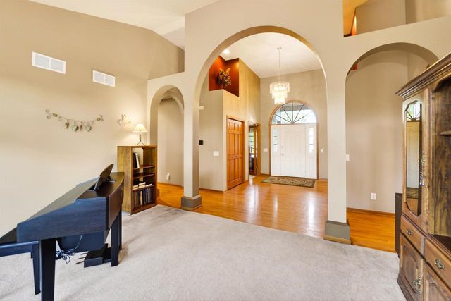 210 Monte Cristo Circle, Verona, WI 53593