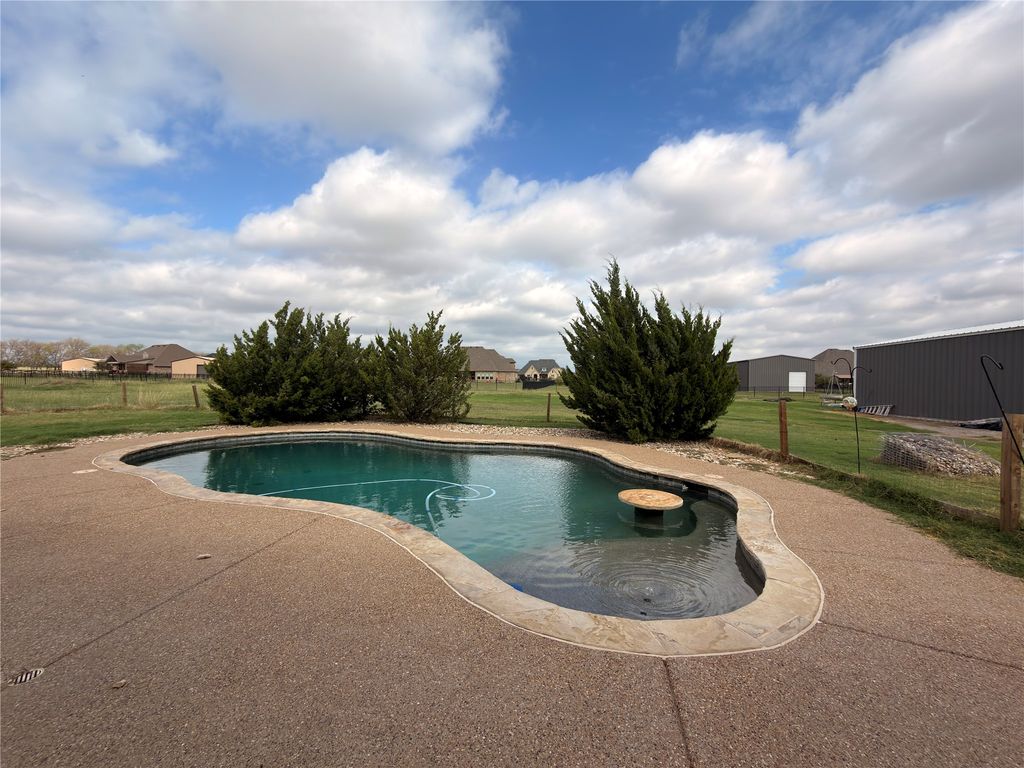 15330 Sam Reynolds Road, Justin, TX 76247 — photo 2