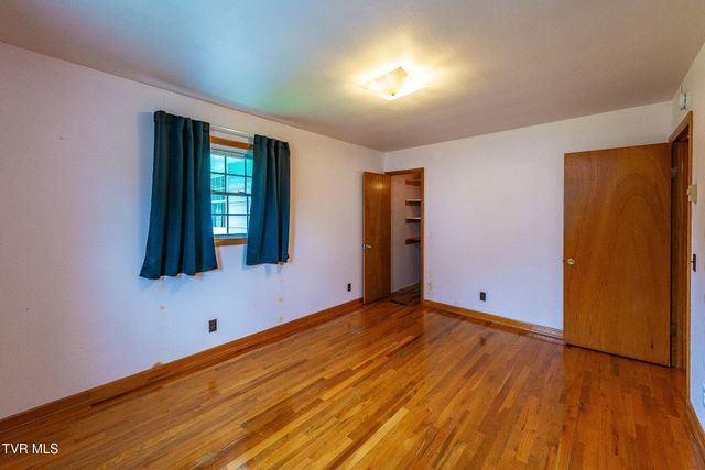 3519 Rustic Hills Drive, Kingsport, TN 37660