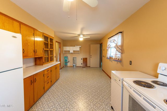 3519 Rustic Hills Drive, Kingsport, TN 37660