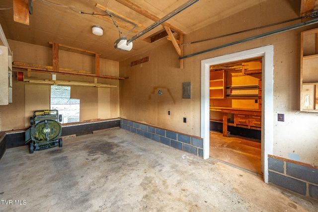 3519 Rustic Hills Drive, Kingsport, TN 37660