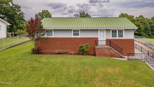3519 Rustic Hills Drive, Kingsport, TN 37660