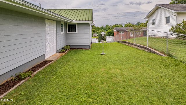 3519 Rustic Hills Drive, Kingsport, TN 37660