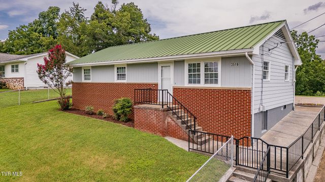 3519 Rustic Hills Drive, Kingsport, TN 37660