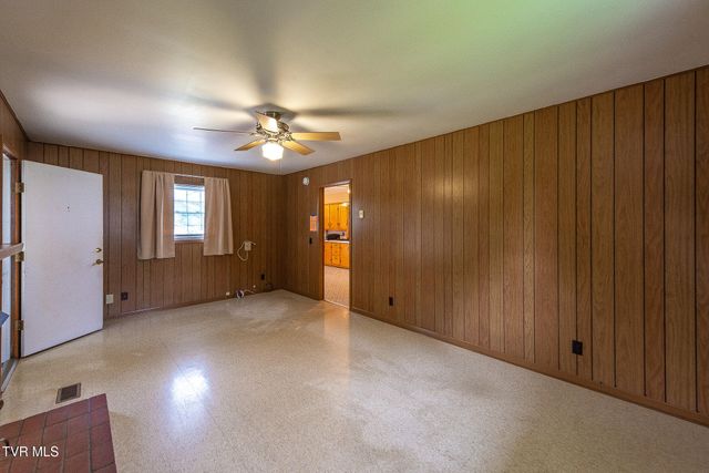 3519 Rustic Hills Drive, Kingsport, TN 37660