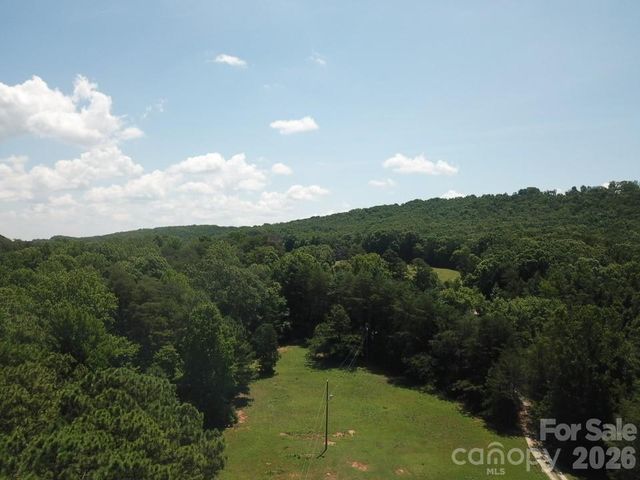 442 Gibbons Road, Blacksburg, SC 29702