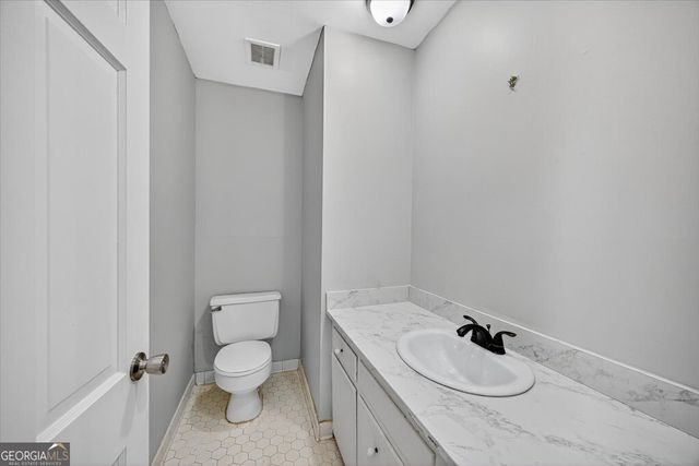 3096 Stuart Drive, Macon, GA 31204