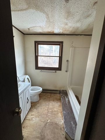 192 Lakeshore Drive, Marlborough, MA 01752