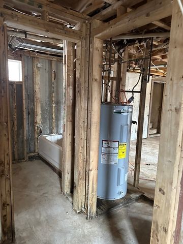 192 Lakeshore Drive, Marlborough, MA 01752