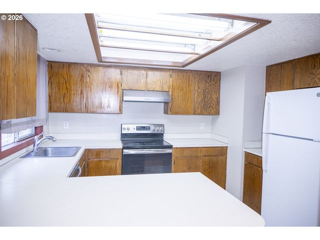 3522 Se 68TH Ave, Portland, OR 97206