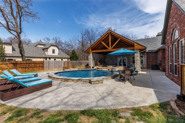20013 E 75th Court N, Owasso, OK 74055