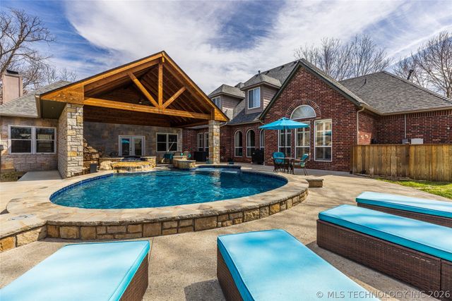 20013 E 75th Court N, Owasso, OK 74055