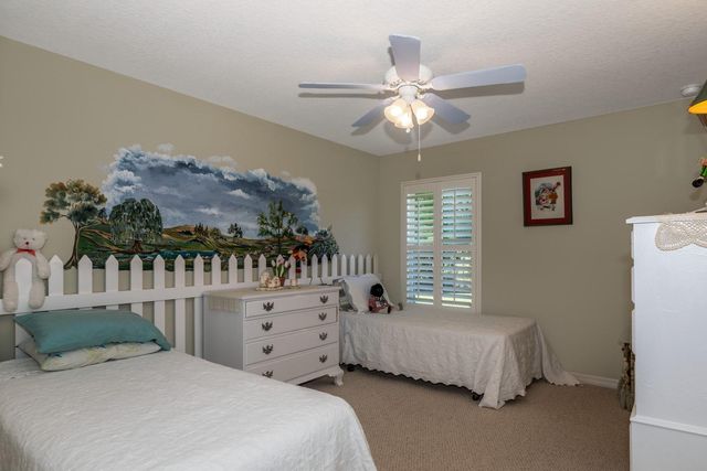 27300 PINE STRAW ROAD, Leesburg, FL 34748