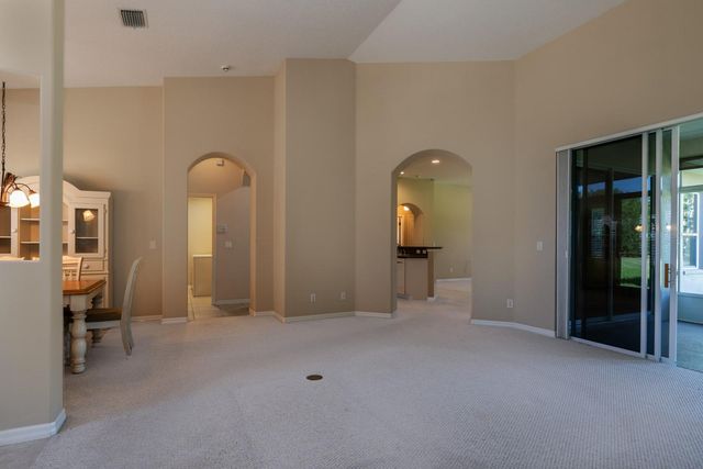 27300 PINE STRAW ROAD, Leesburg, FL 34748