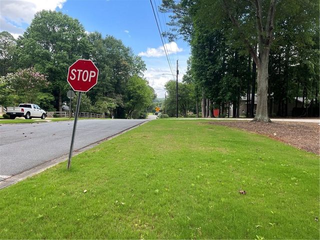 114 Parks Circle, Woodstock, GA 30188