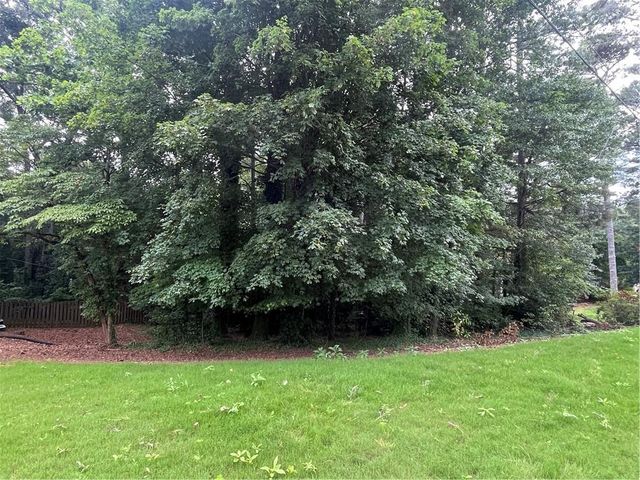 114 Parks Circle, Woodstock, GA 30188