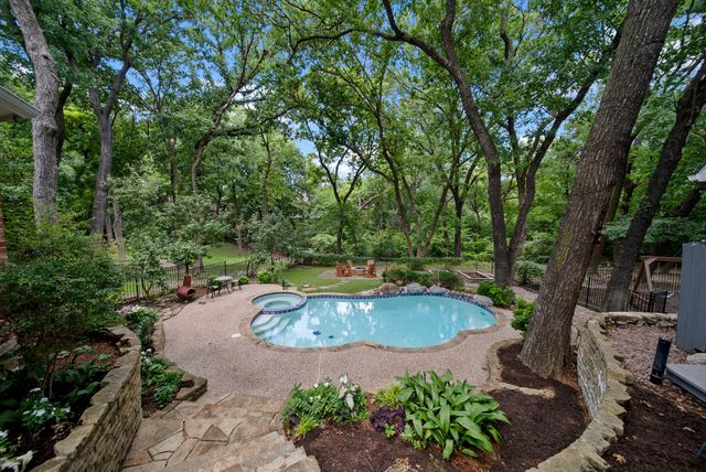 2622 Woods Lane, Garland, TX 75044
