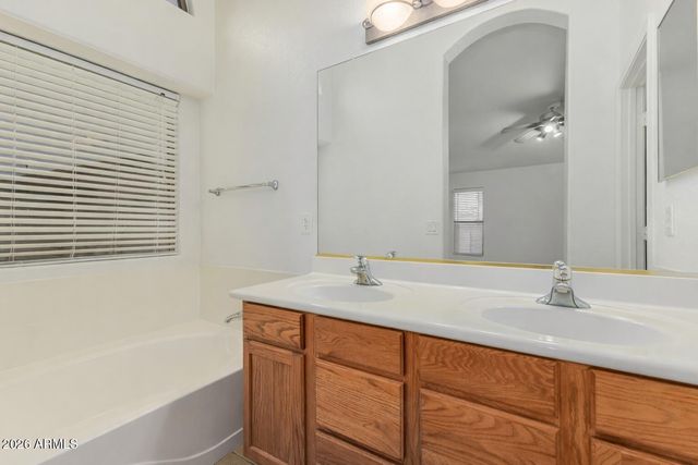 2326 W GAMBIT Trail, Phoenix, AZ 85085