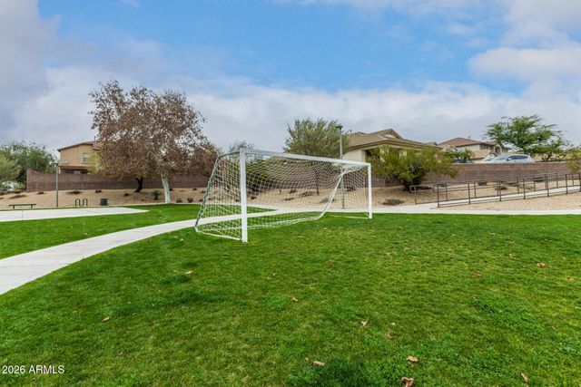 2326 W GAMBIT Trail, Phoenix, AZ 85085