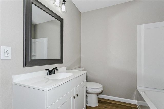 2649 N Clarence Ave, Wichita, KS 67204