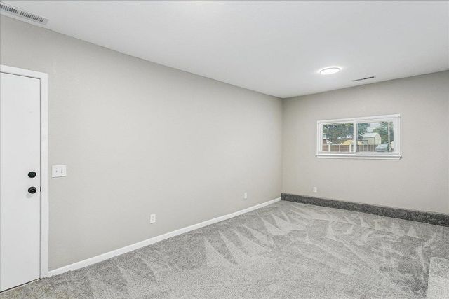 2649 N Clarence Ave, Wichita, KS 67204